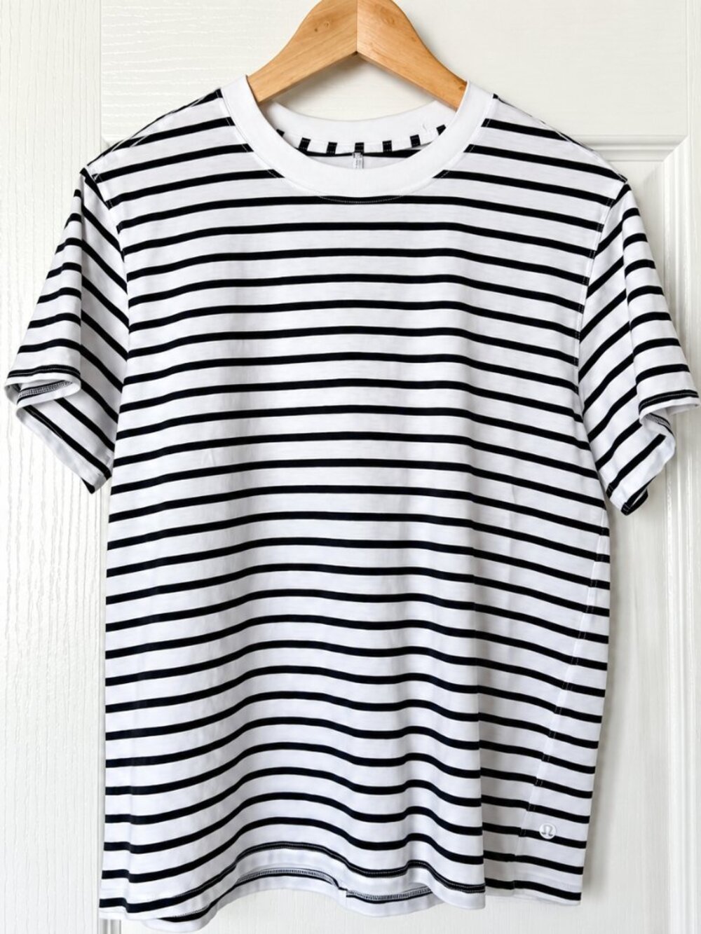 Lululemon All Yours Tee Micro Stripe Black White Size 6